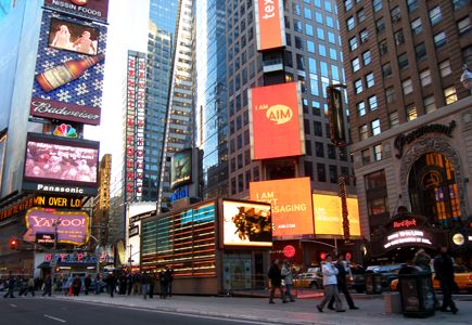 435-free-new-york-times-square.jpg